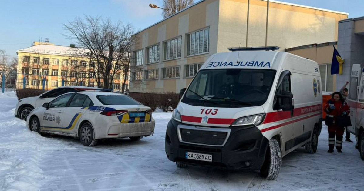 В одній із шкіл Києва відбулася кривава поножовщина